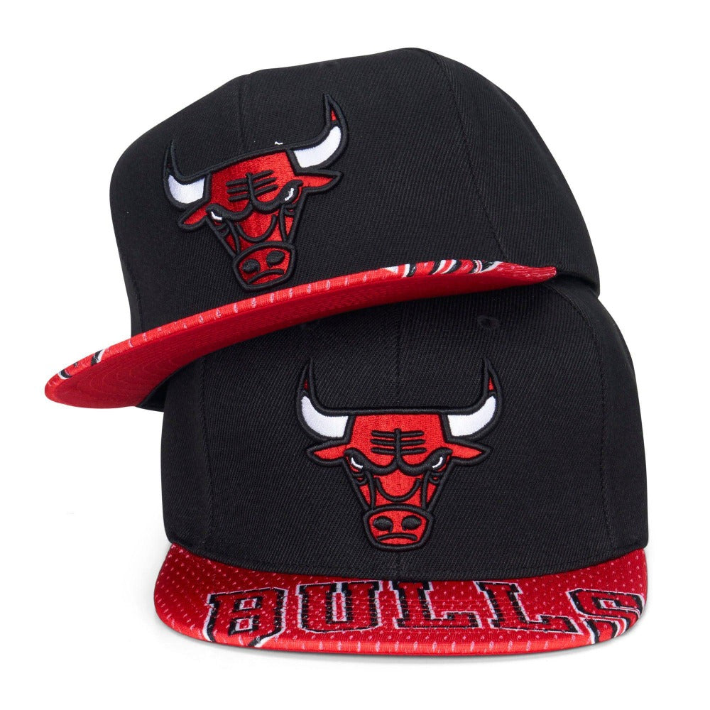 MITCHELL AND NESS Chicago Bulls Snapshot Snapback Hat 6HSSMM19456